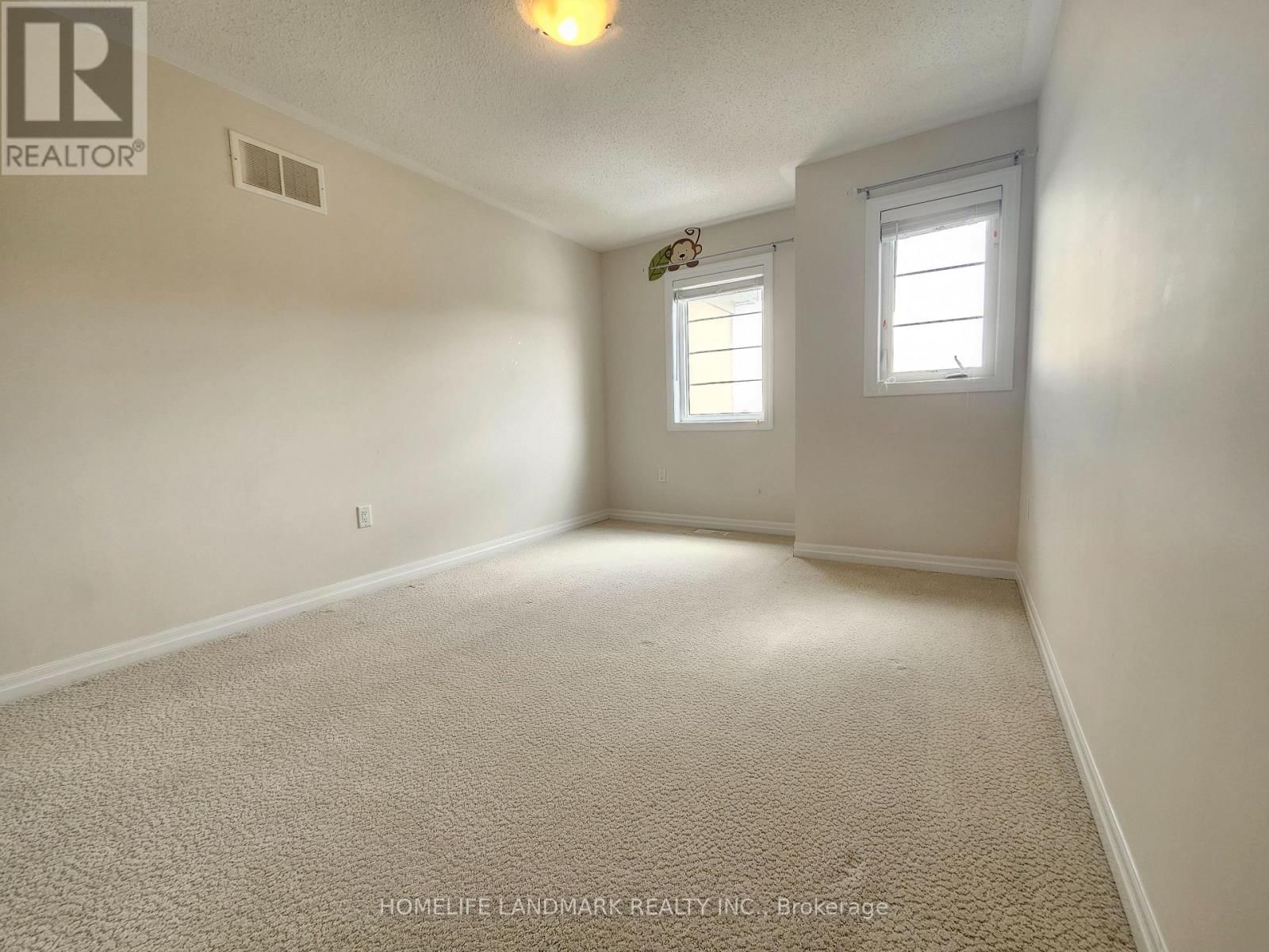 88 BUCKLE CRESCENT Image 18