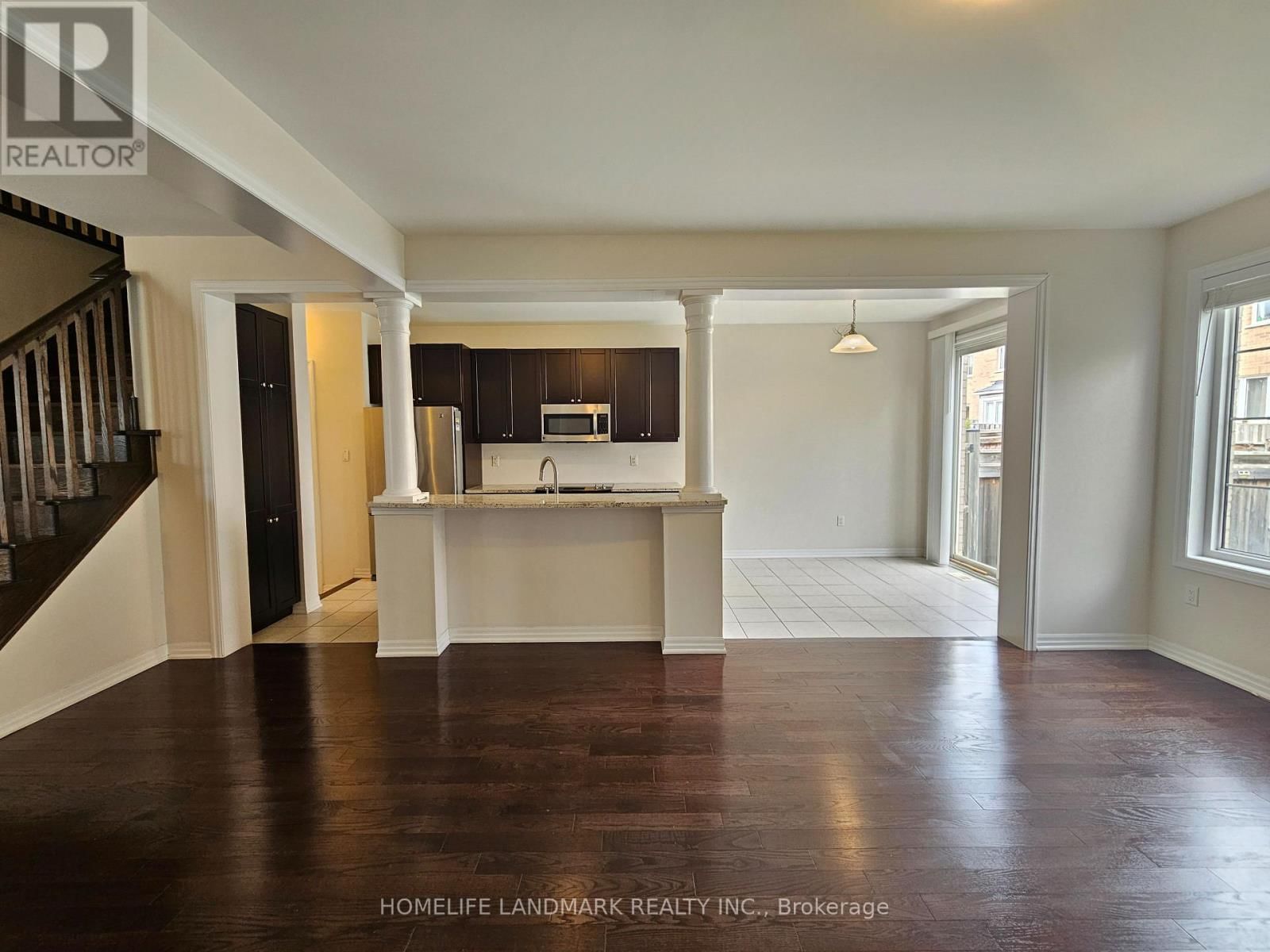 88 BUCKLE CRESCENT Image 6