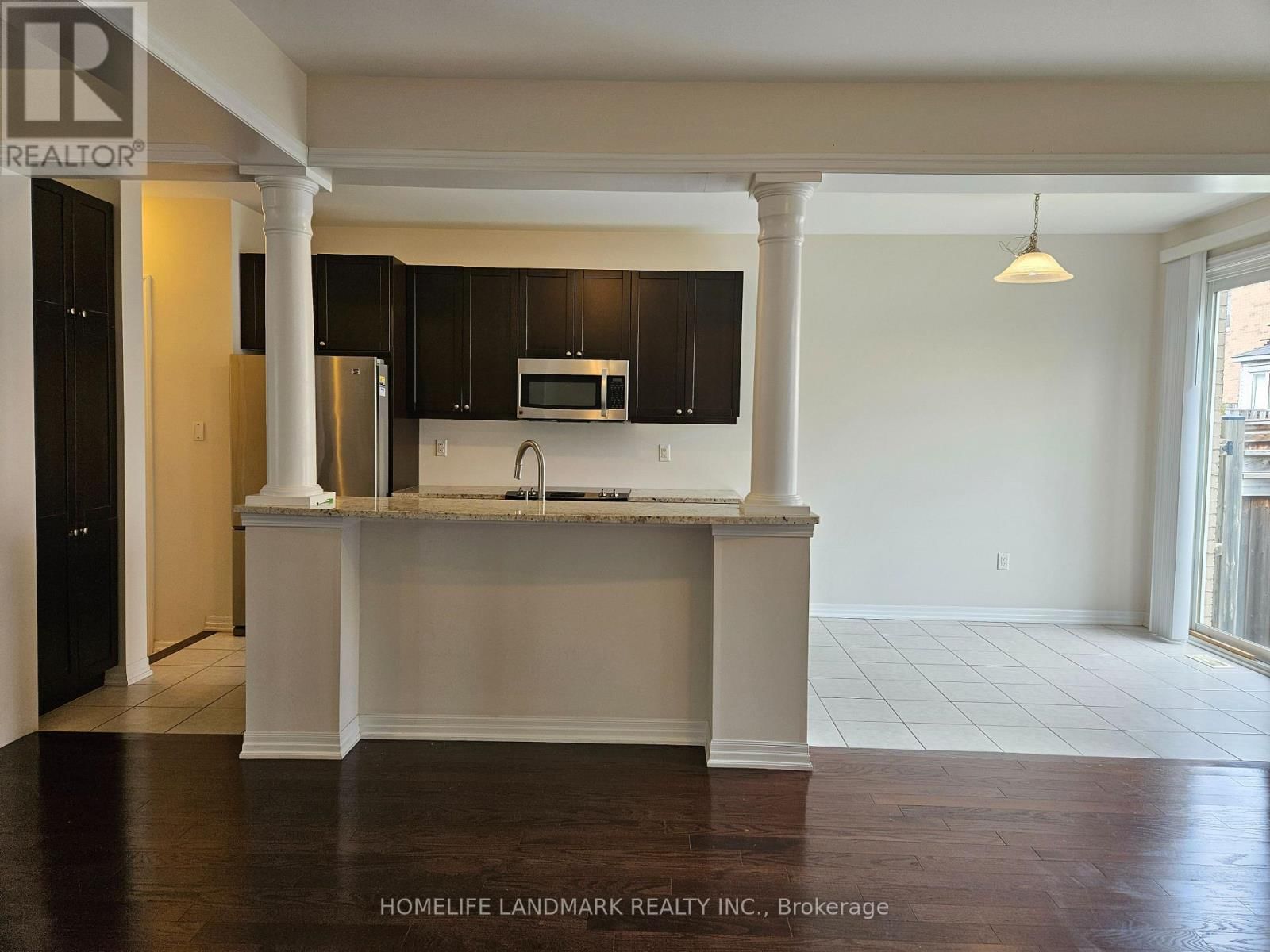 88 BUCKLE CRESCENT Image 7