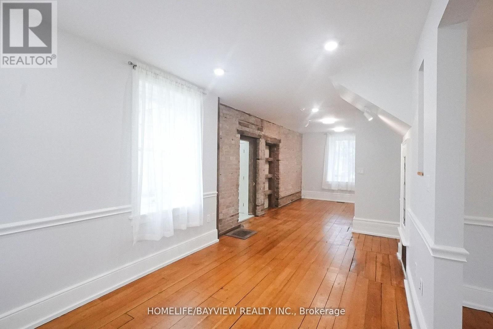 180 & 188 MAIN STREET NORTH Image 16