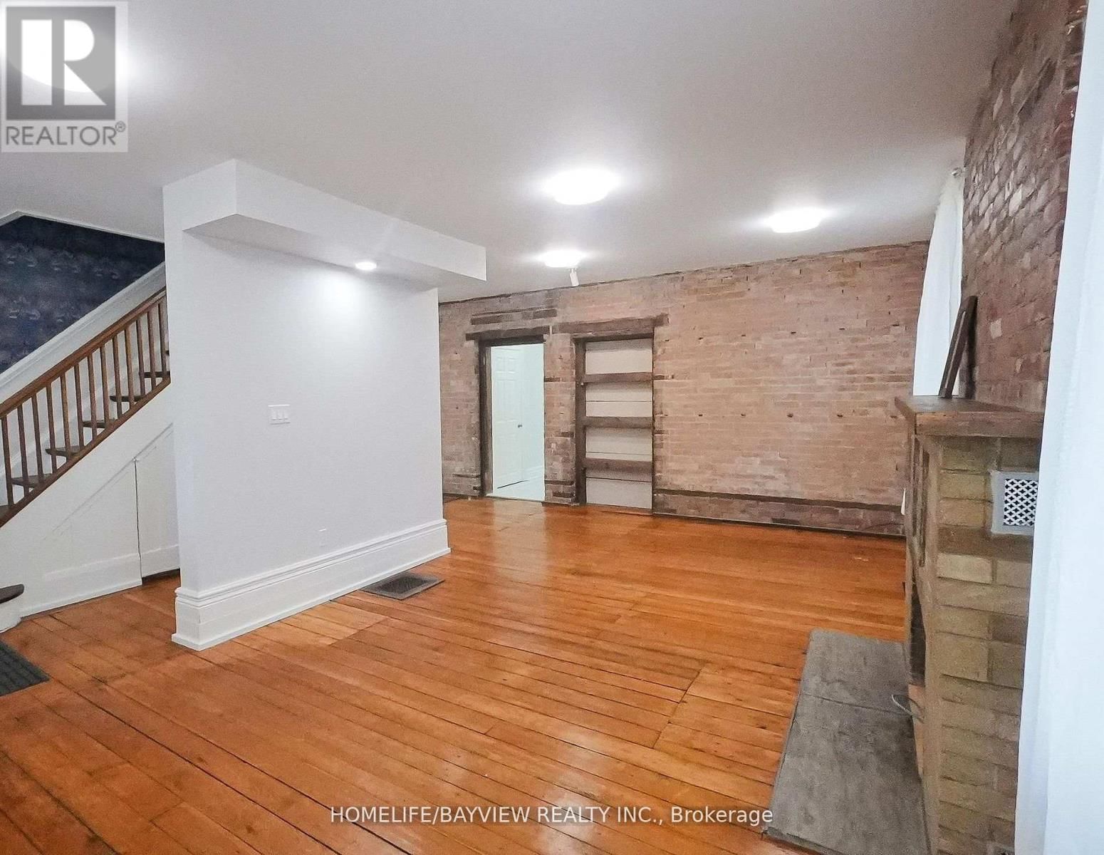 180 & 188 MAIN STREET NORTH Image 7