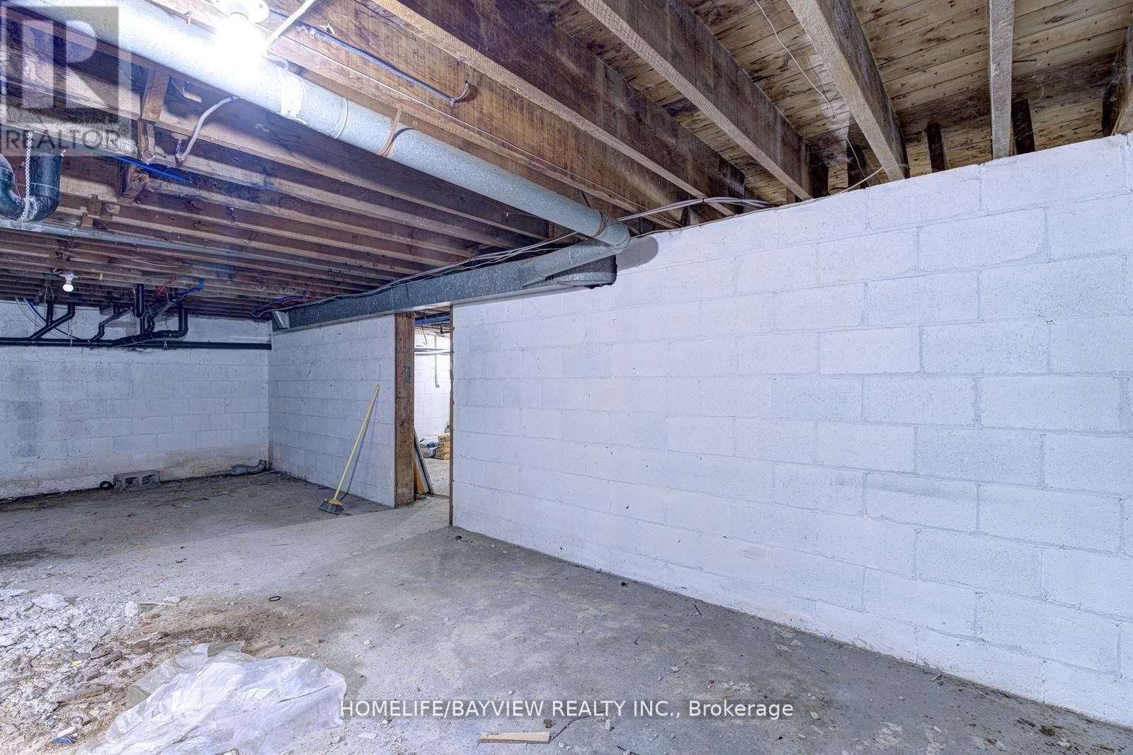 5775 HIGHWAY 7 EAST Image 47