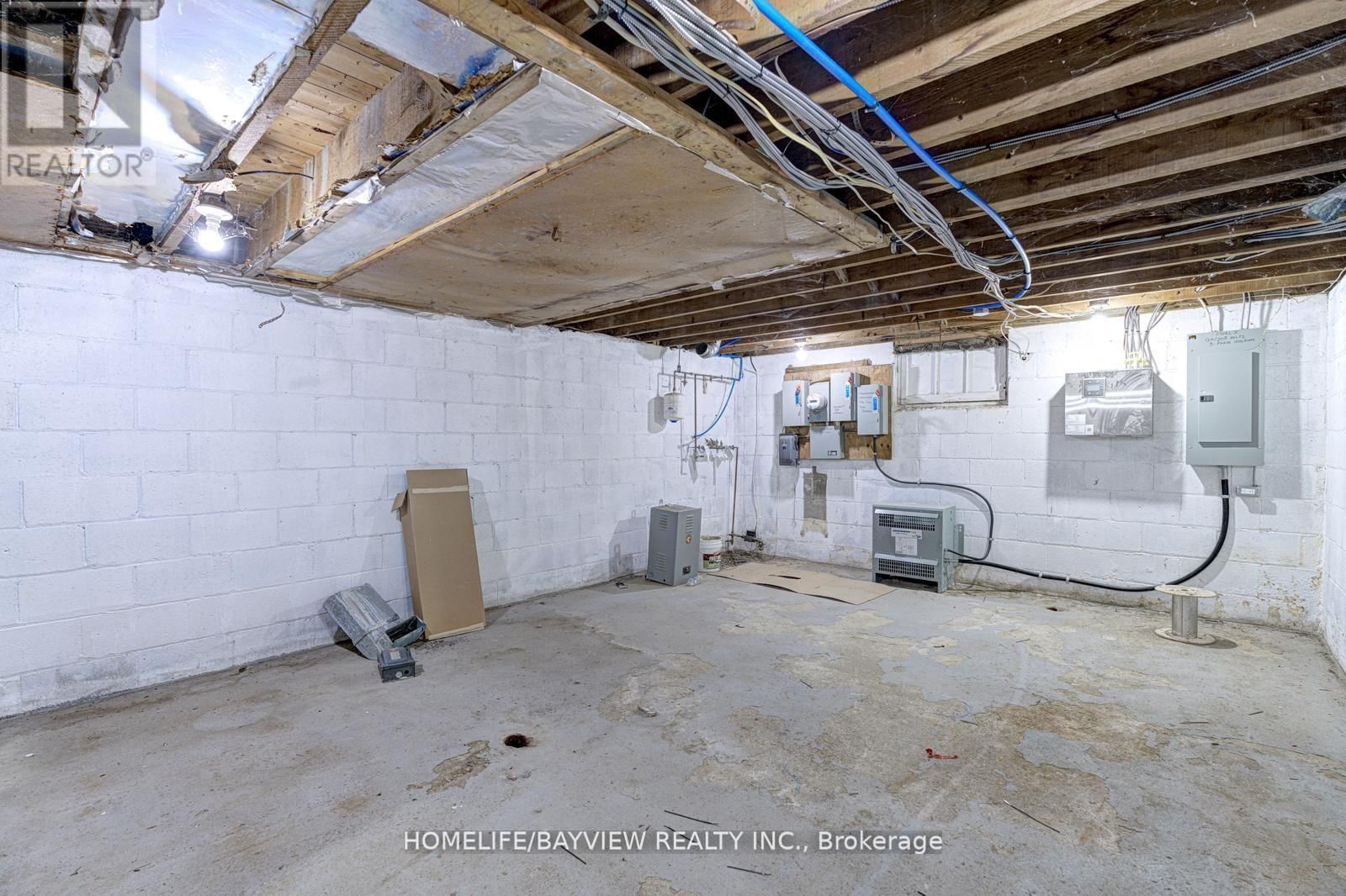 5775 HIGHWAY 7 EAST Image 49