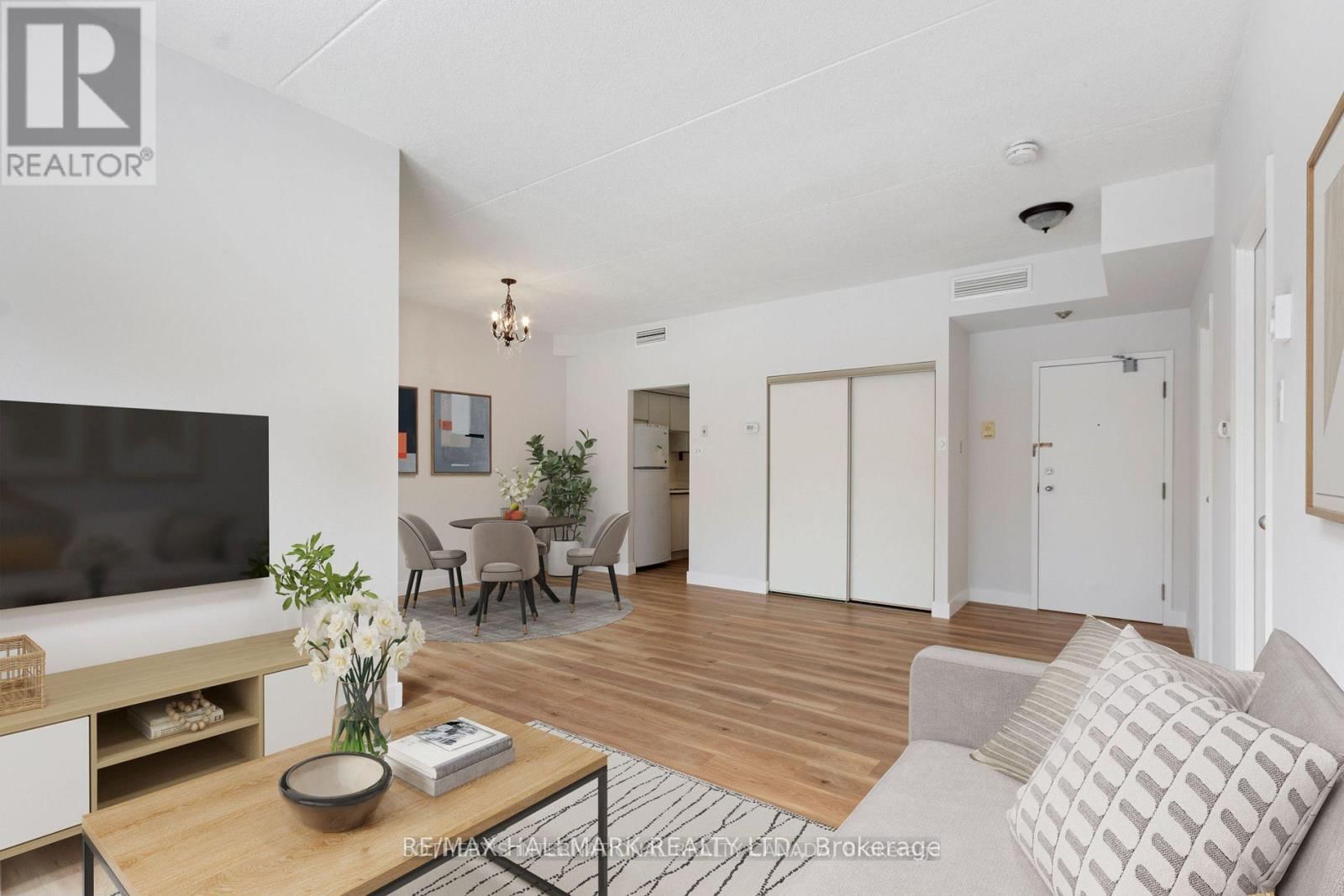 105 - 249 MAJOR MACKENZIE DRIVE EAST Image 5