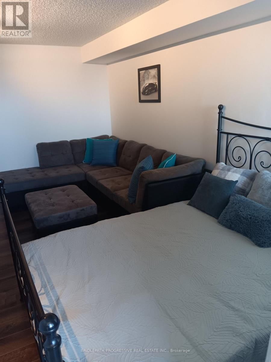 1505 - 7300 YONGE STREET Image 21