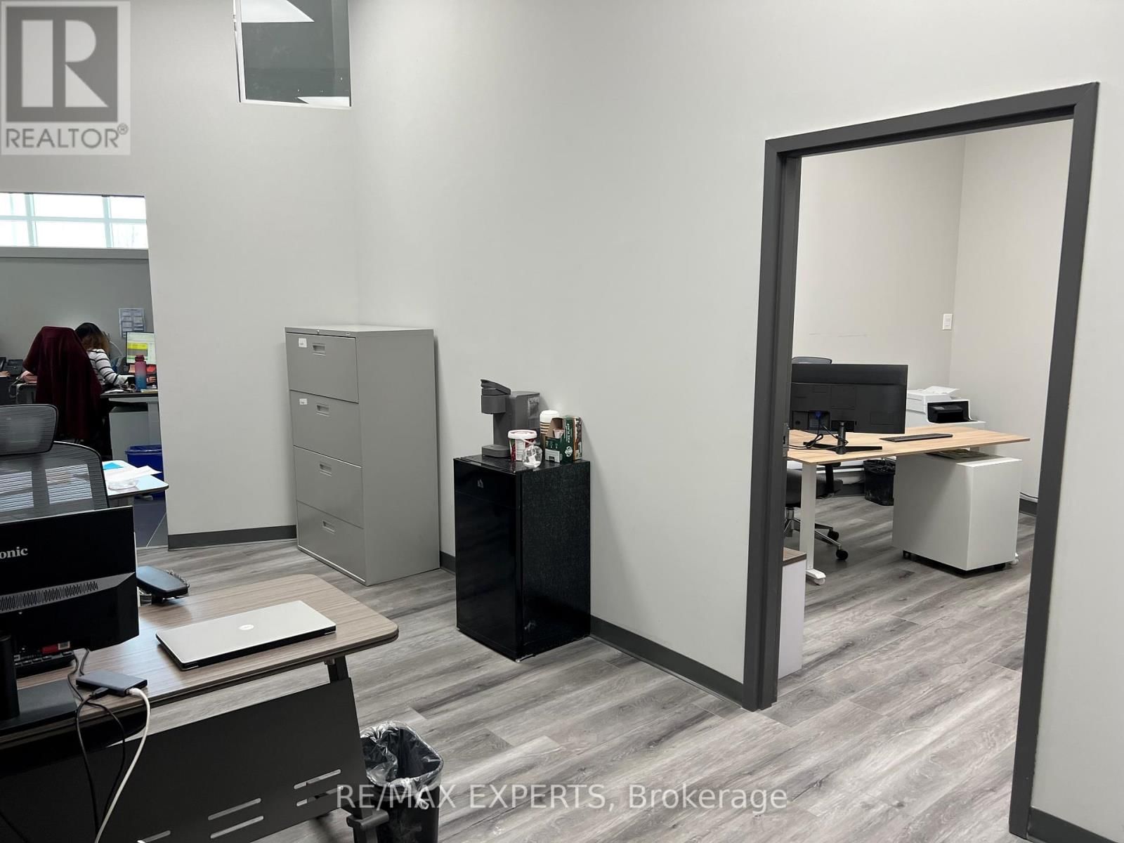 412-413 - 7250 KEELE STREET Image 16