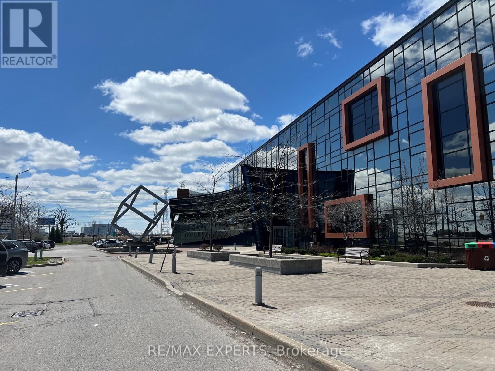 412-413 - 7250 KEELE STREET Image 4