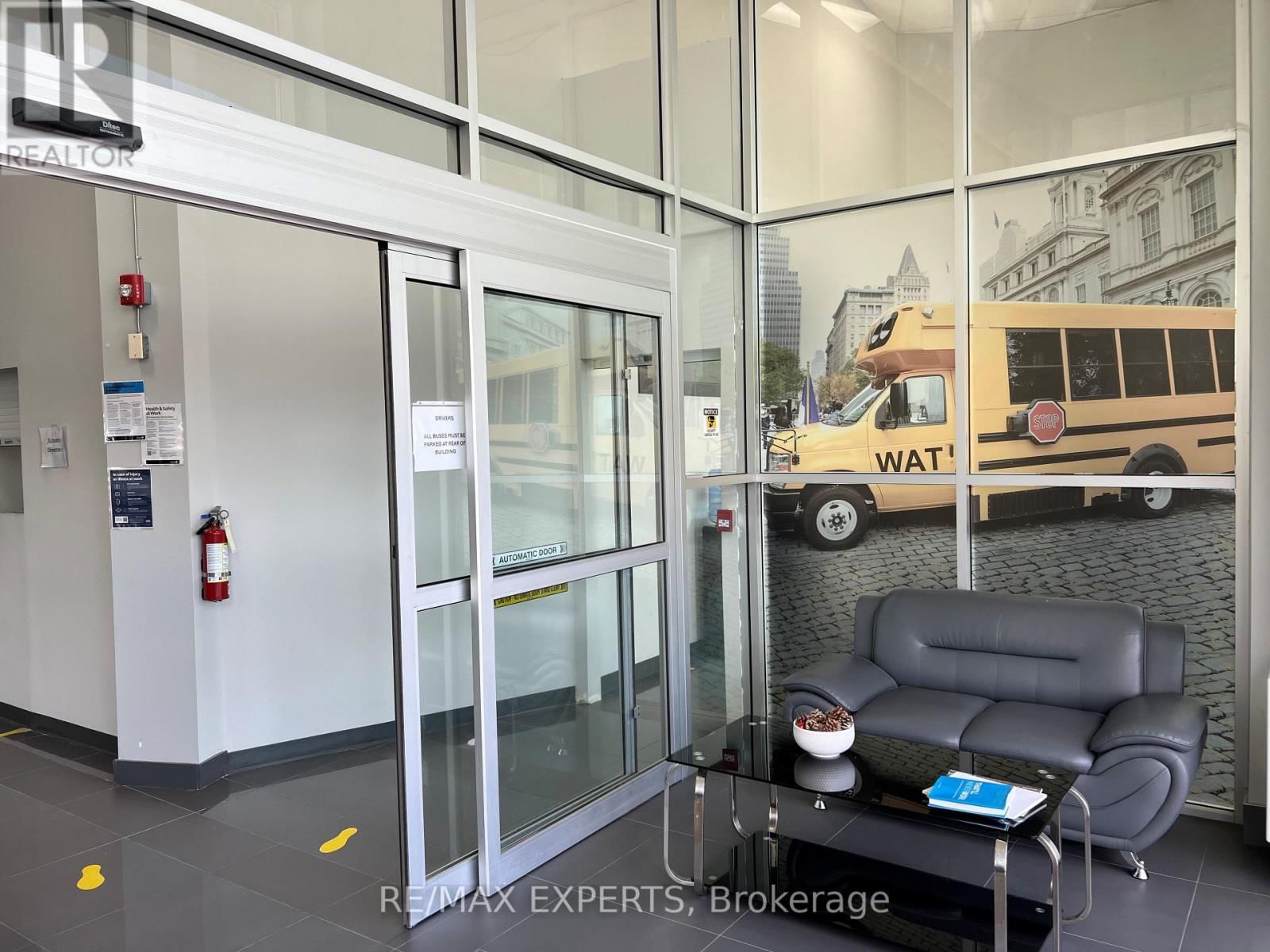 412-413 - 7250 KEELE STREET Image 5