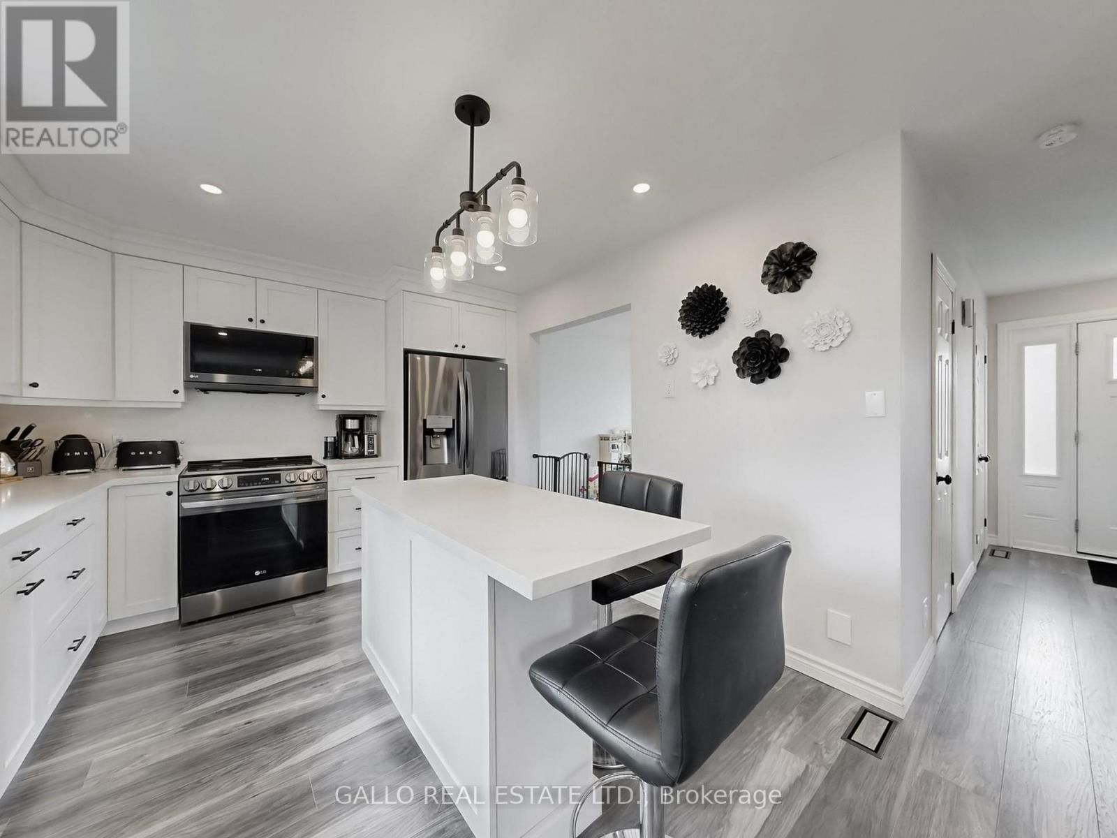 630 HIGHLAND CRESCENT Image 10