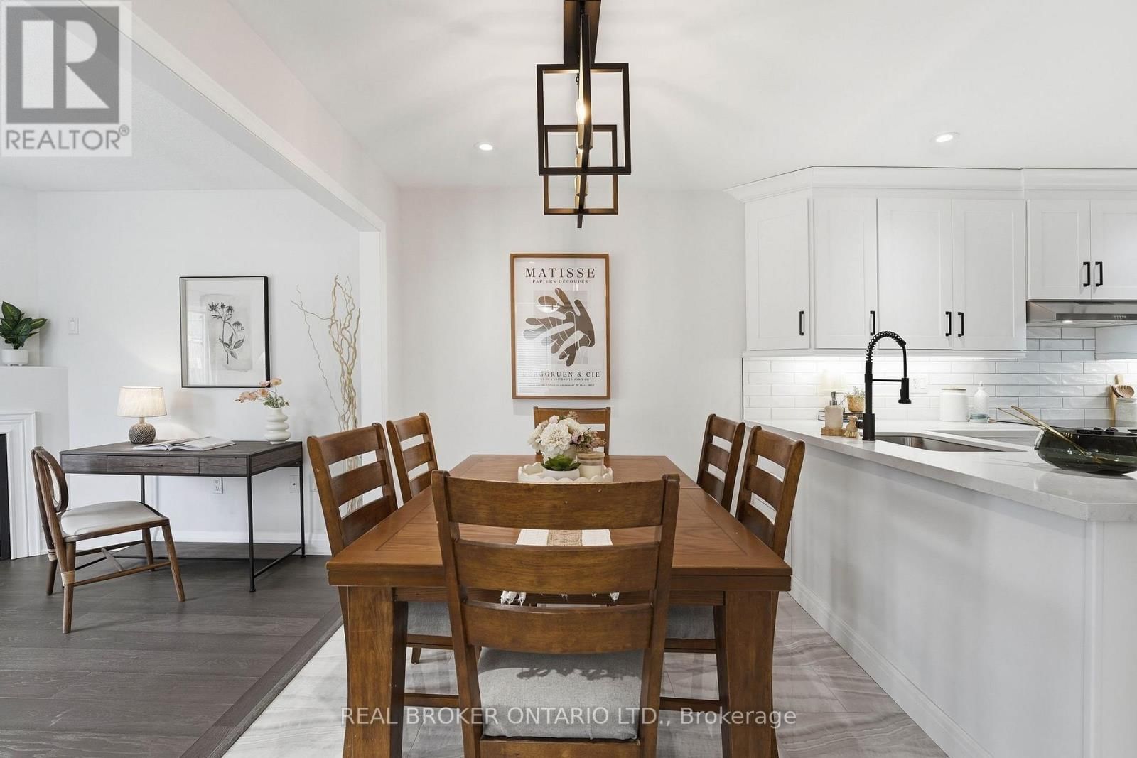 55 CHRISTINA CRESCENT Image 8