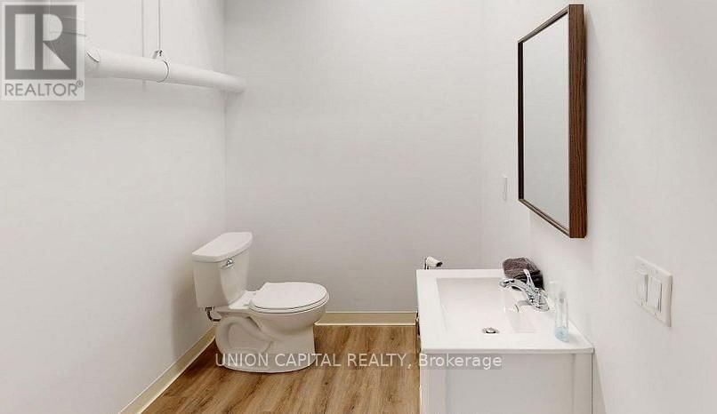 8 - 3380 BUR OAK AVENUE Image 11