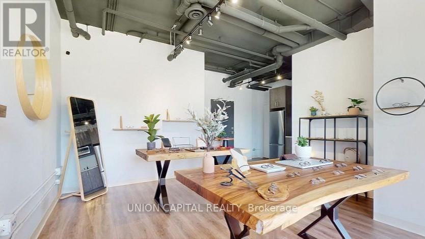 8 - 3380 BUR OAK AVENUE Image 2