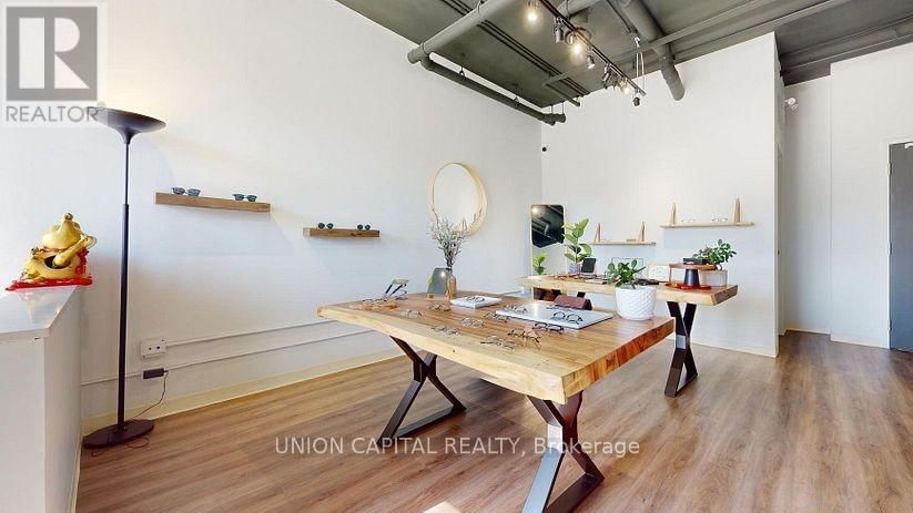 8 - 3380 BUR OAK AVENUE Image 3