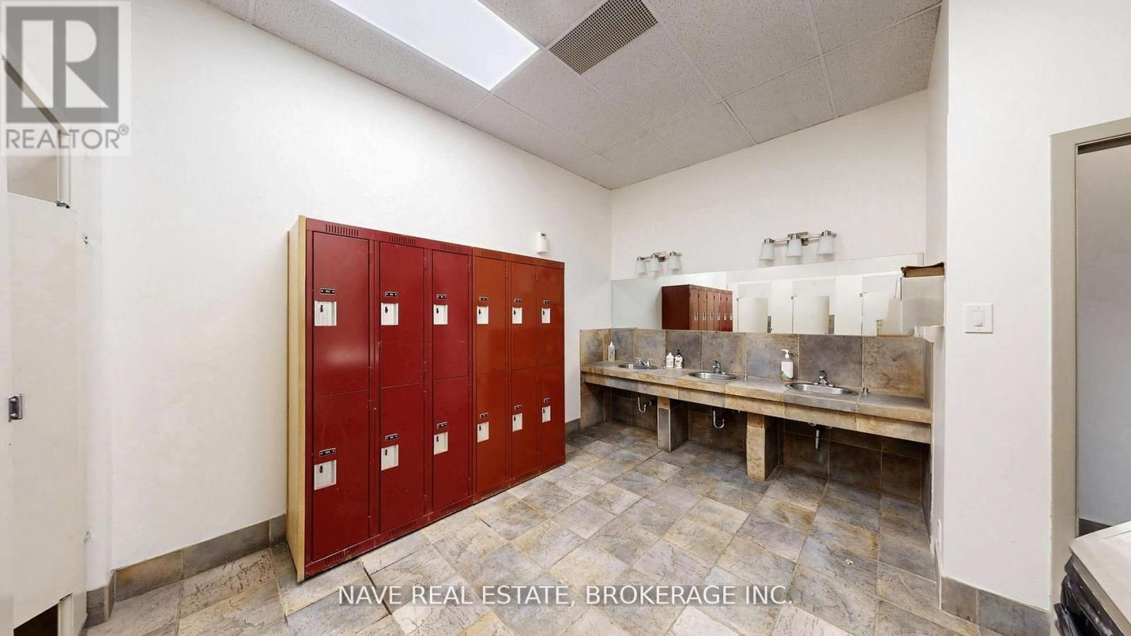 Unit K - 77-83 DAVIS DRIVE Image 15