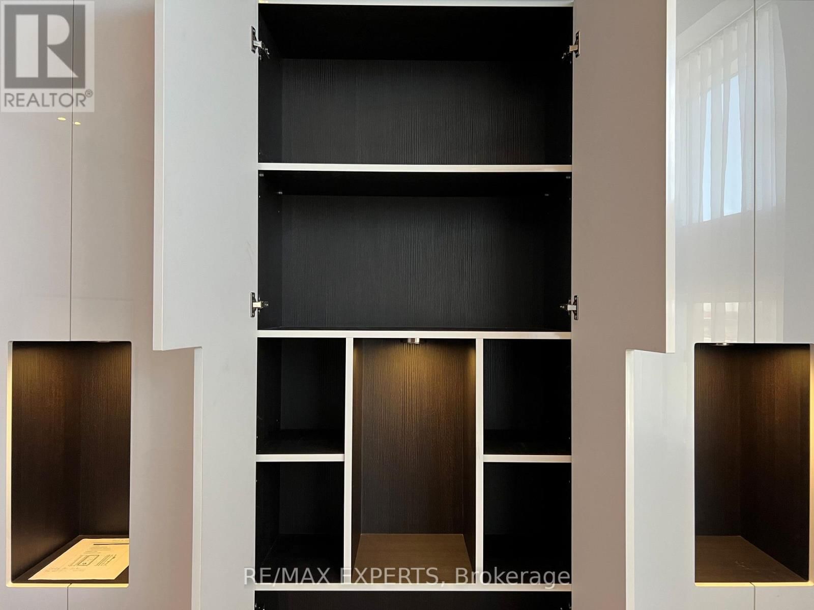 421A - 7250 KEELE STREET Image 15