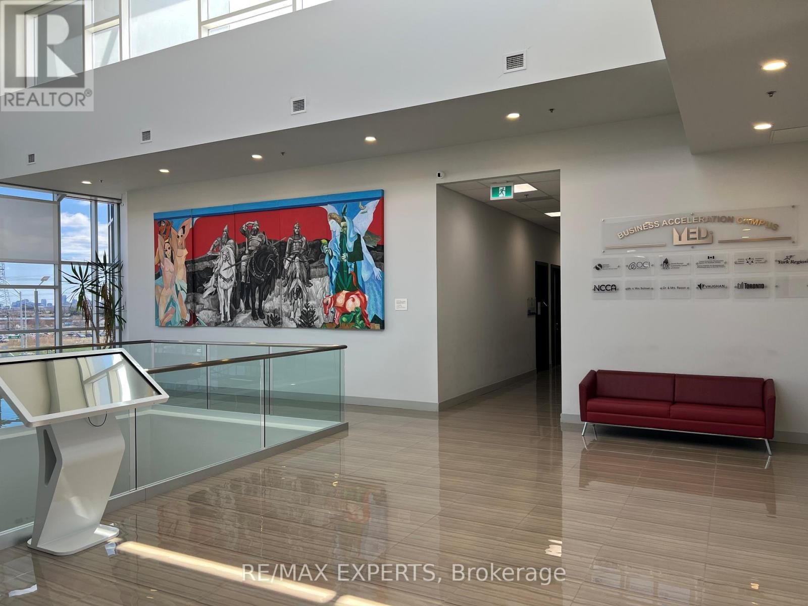 421A - 7250 KEELE STREET Image 17