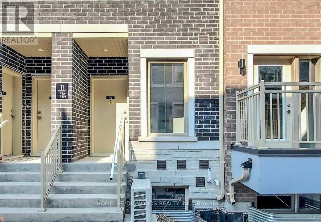 68 - 31 HONEYCRISP CRESCENT Image 2