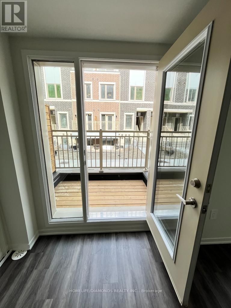 68 - 31 HONEYCRISP CRESCENT Image 9