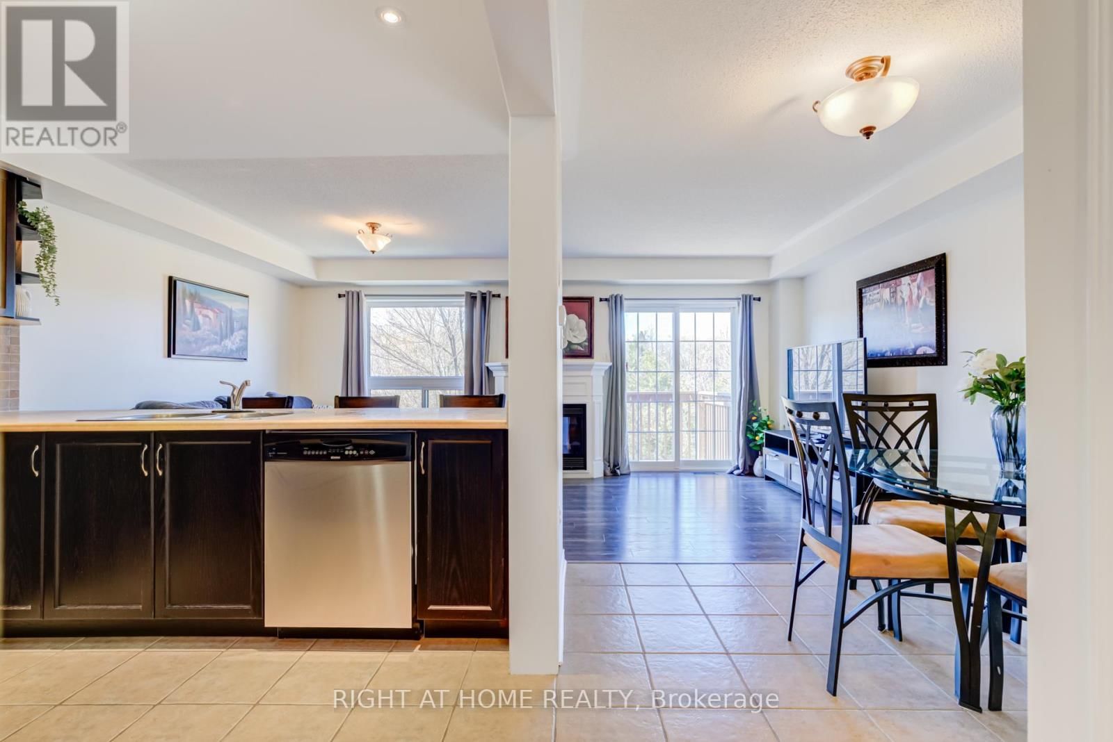 105 HAMMILL HEIGHTS Image 6