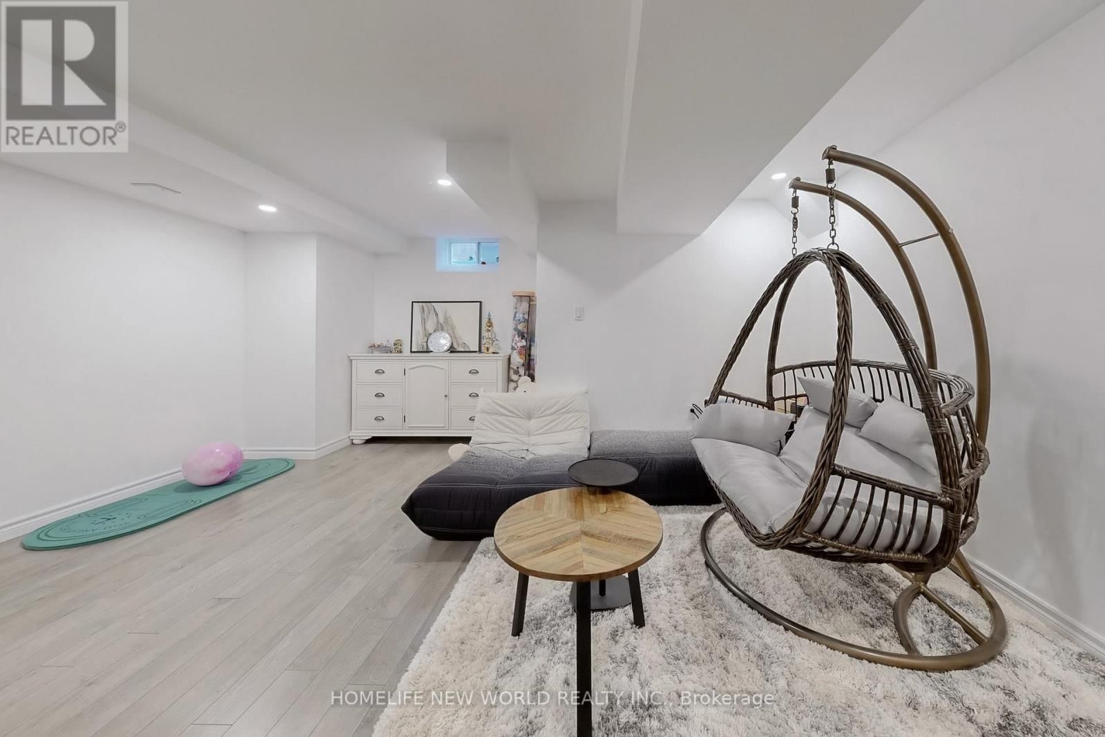 50 BEN SINCLAIR AVENUE Image 32