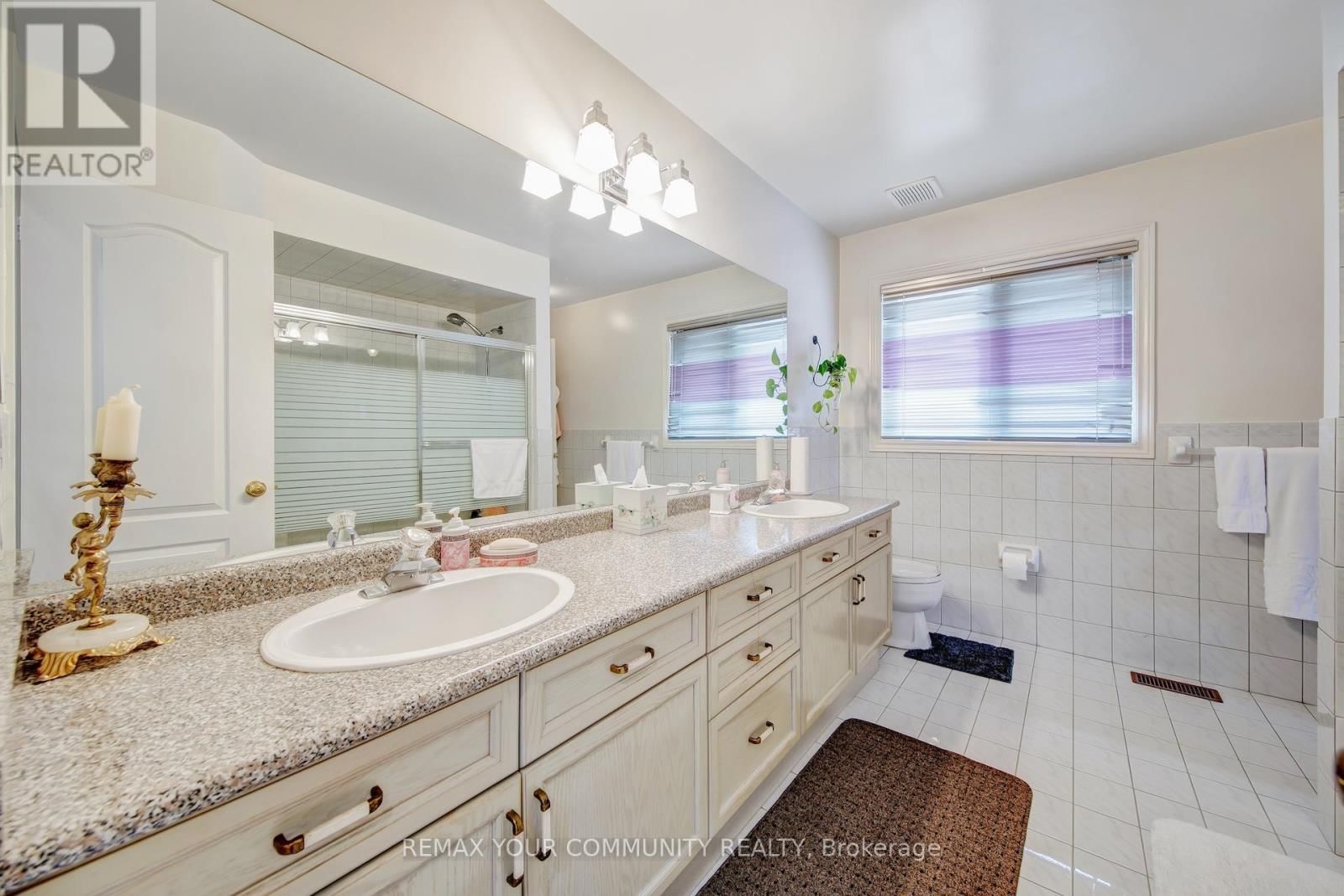 34 LEICESTER ROAD Image 28