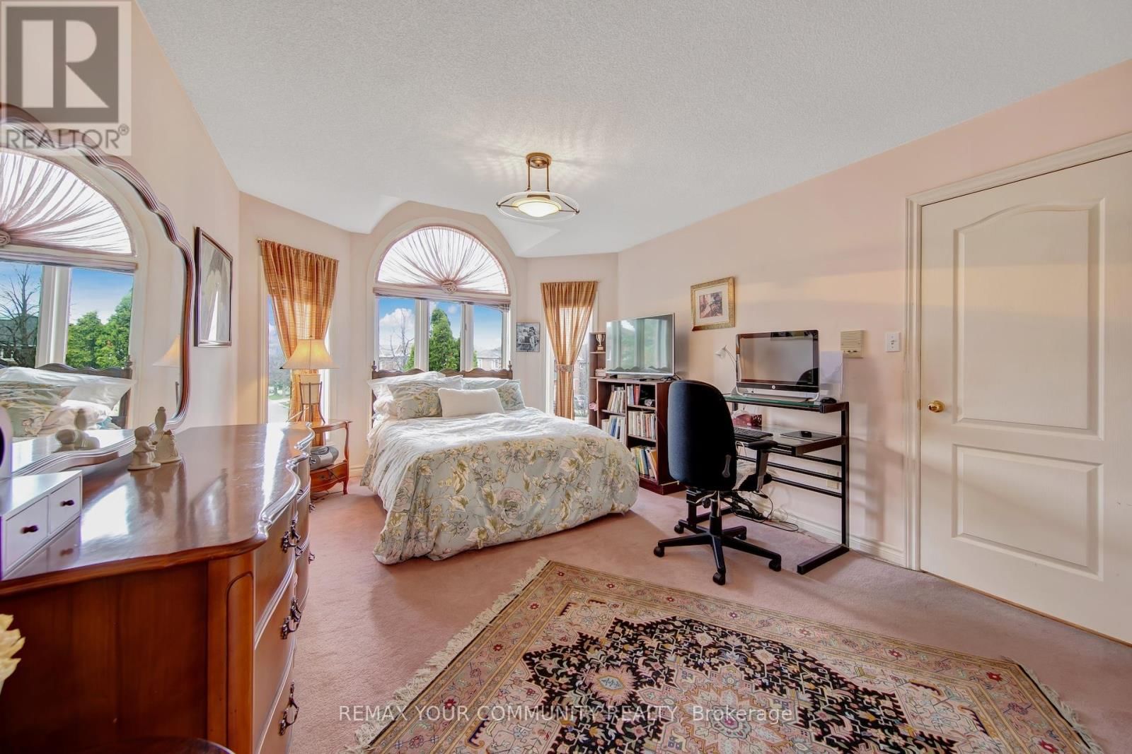 34 LEICESTER ROAD Image 30