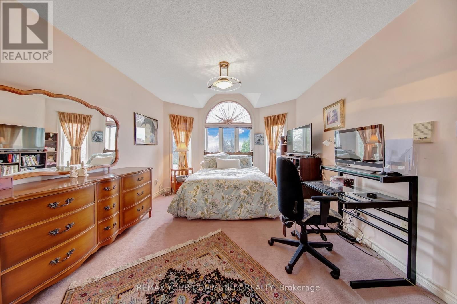 34 LEICESTER ROAD Image 31