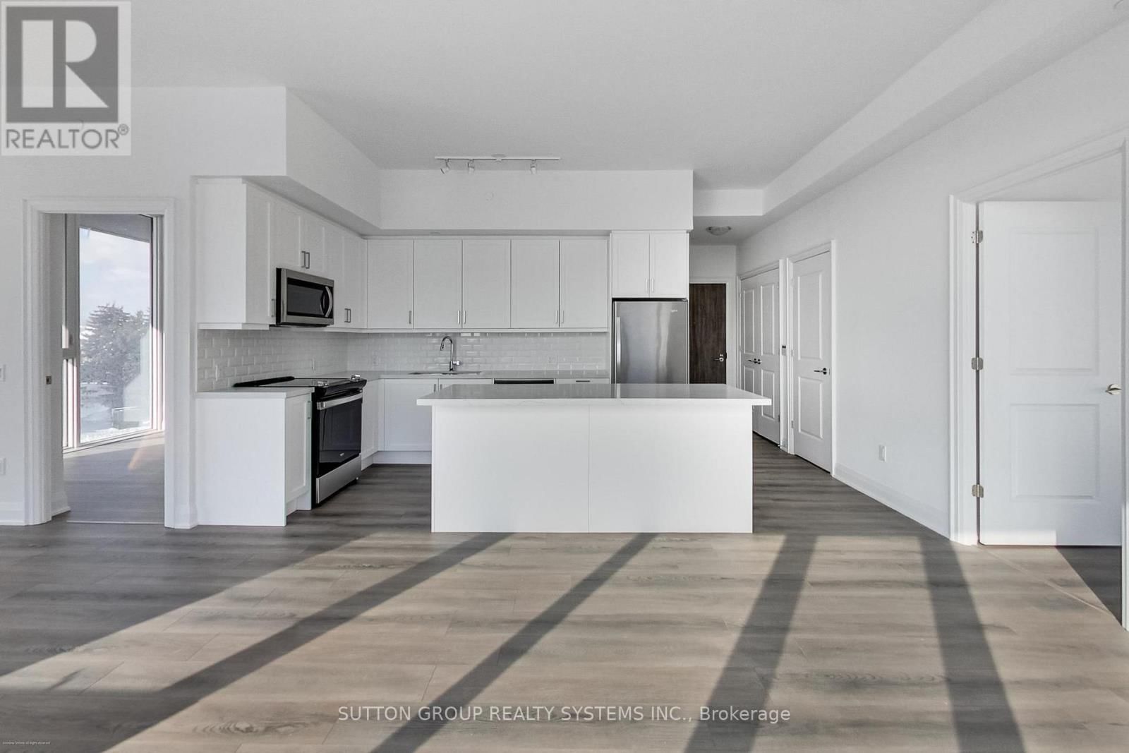 204 - 10 GATINEAU DRIVE Image 15