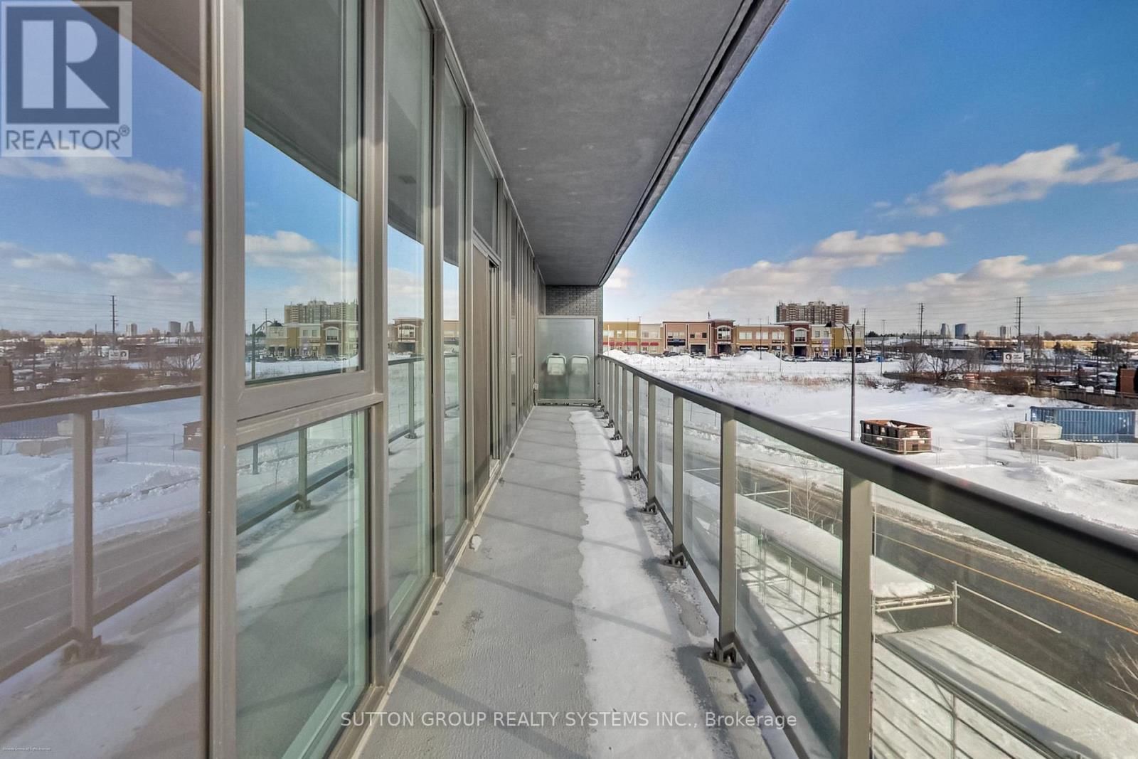 204 - 10 GATINEAU DRIVE Image 21