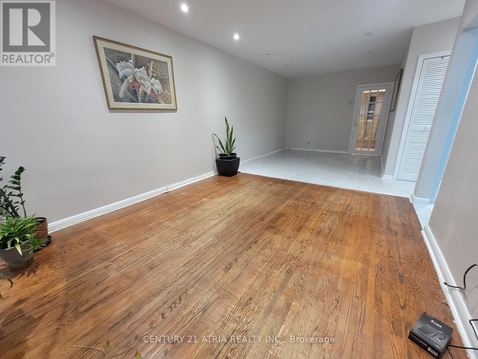 339 TAYLOR MILLS DRIVE NORTH Image 2