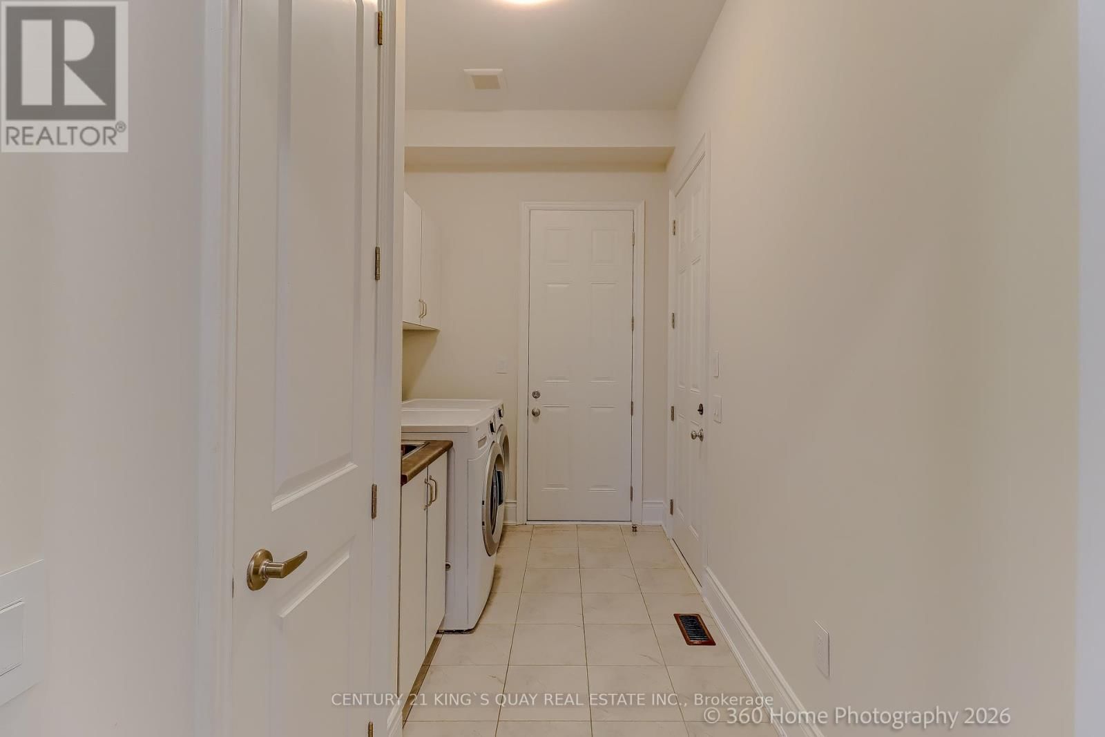 9 GREYWACKE STREET Image 13