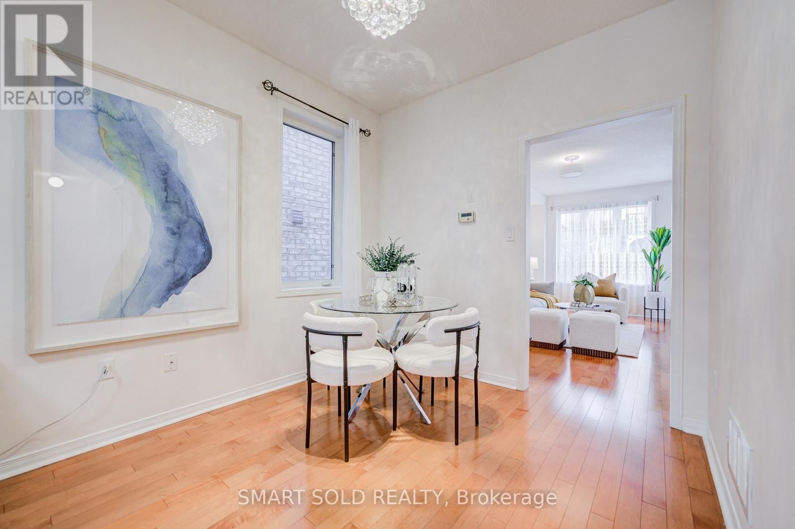 28 CATALPA CRESCENT Image 11