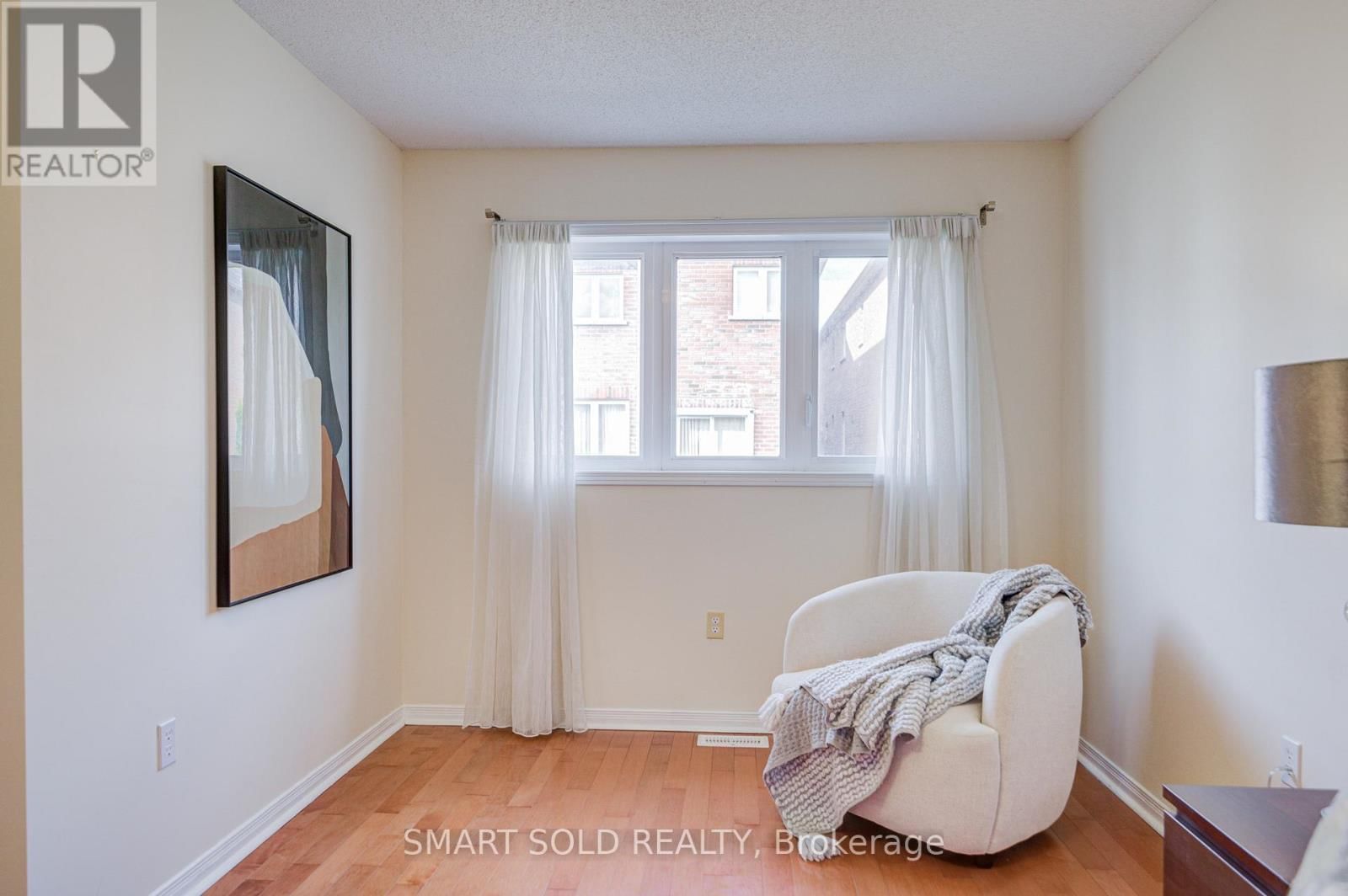 28 CATALPA CRESCENT Image 24