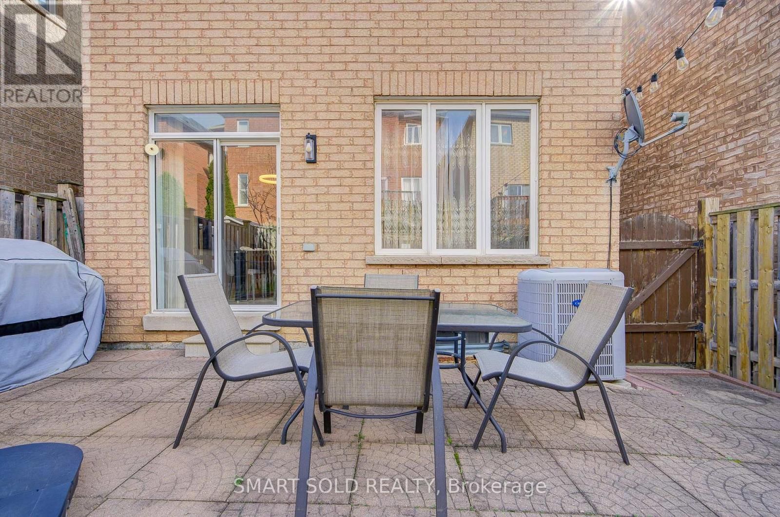 28 CATALPA CRESCENT Image 35