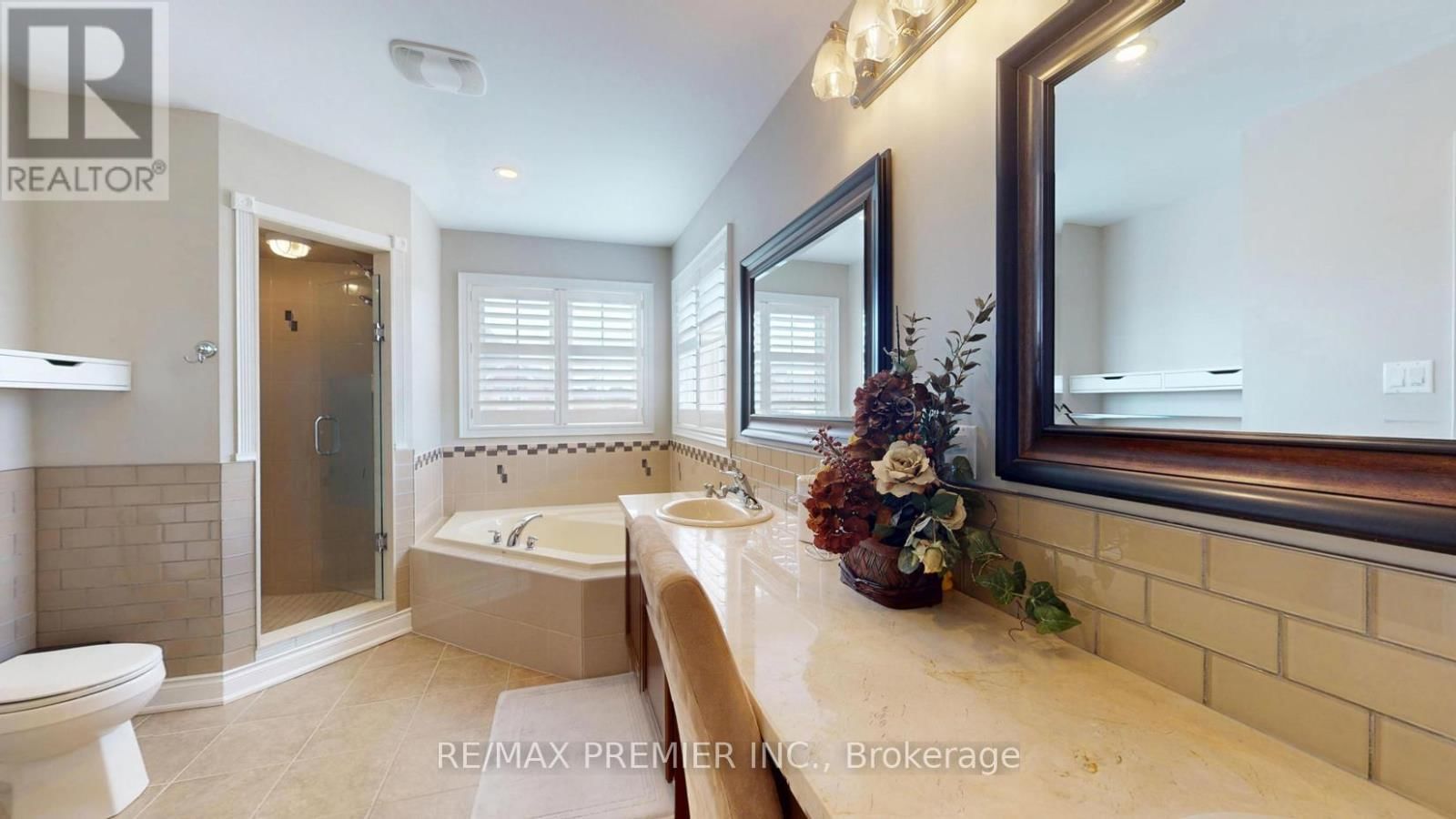 48 HERON HOLLOW AVENUE Image 11