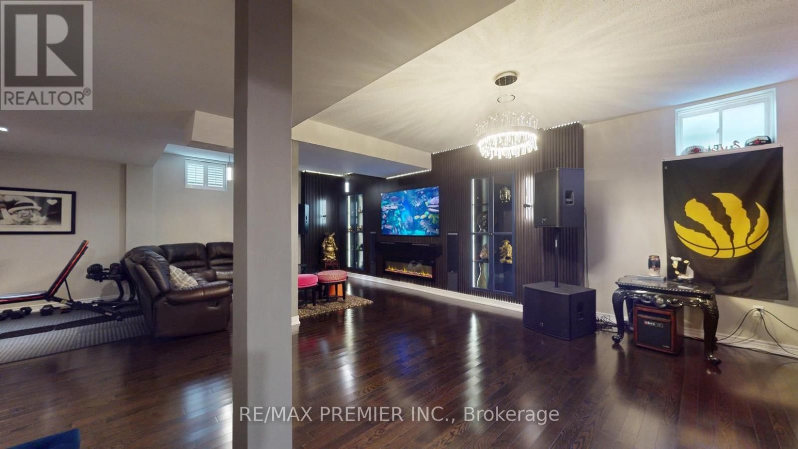 48 HERON HOLLOW AVENUE Image 17