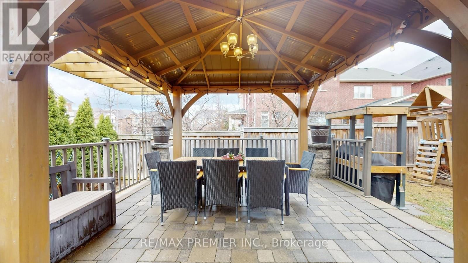 48 HERON HOLLOW AVENUE Image 19