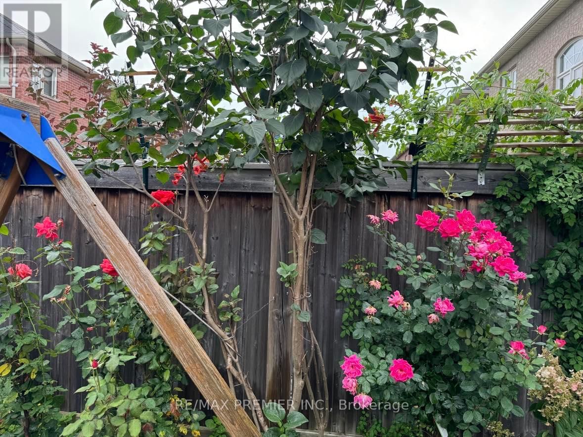 48 HERON HOLLOW AVENUE Image 25