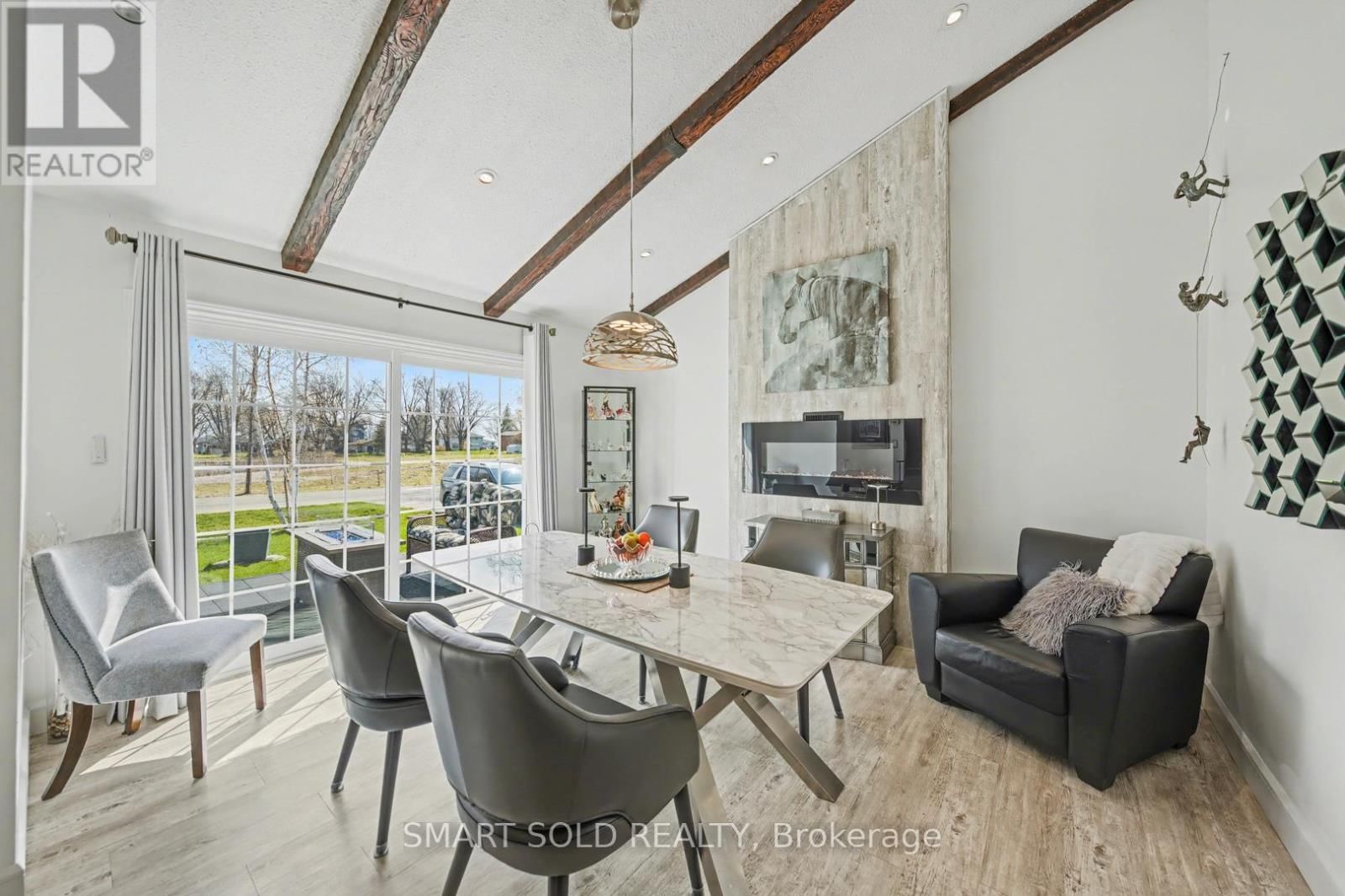 210 PARKVIEW DRIVE Image 14