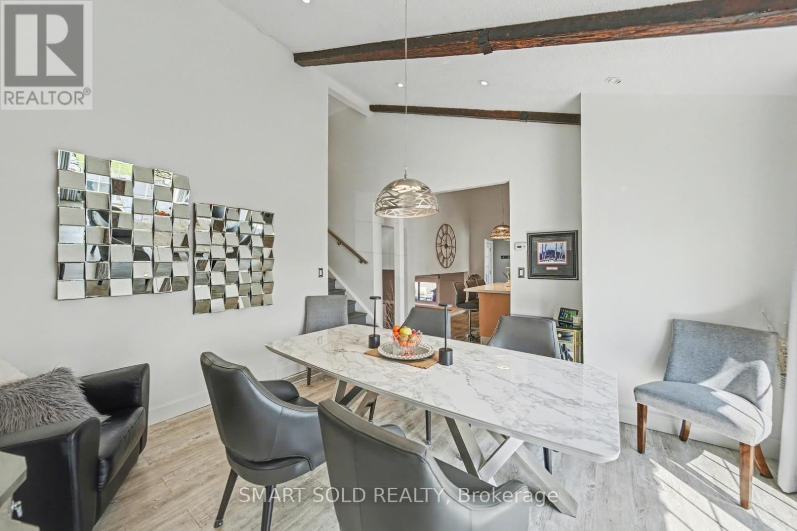 210 PARKVIEW DRIVE Image 17