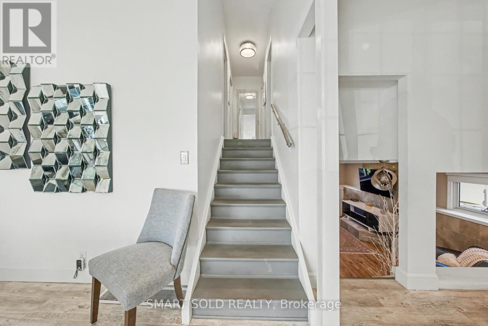 210 PARKVIEW DRIVE Image 18