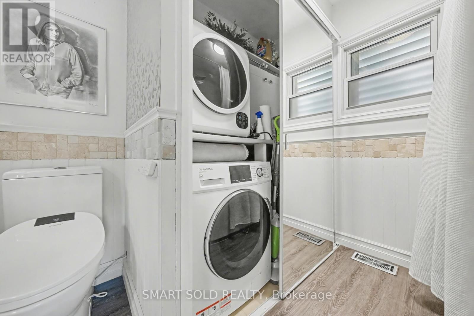 210 PARKVIEW DRIVE Image 24