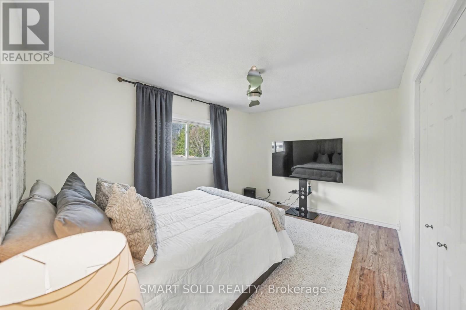 210 PARKVIEW DRIVE Image 28