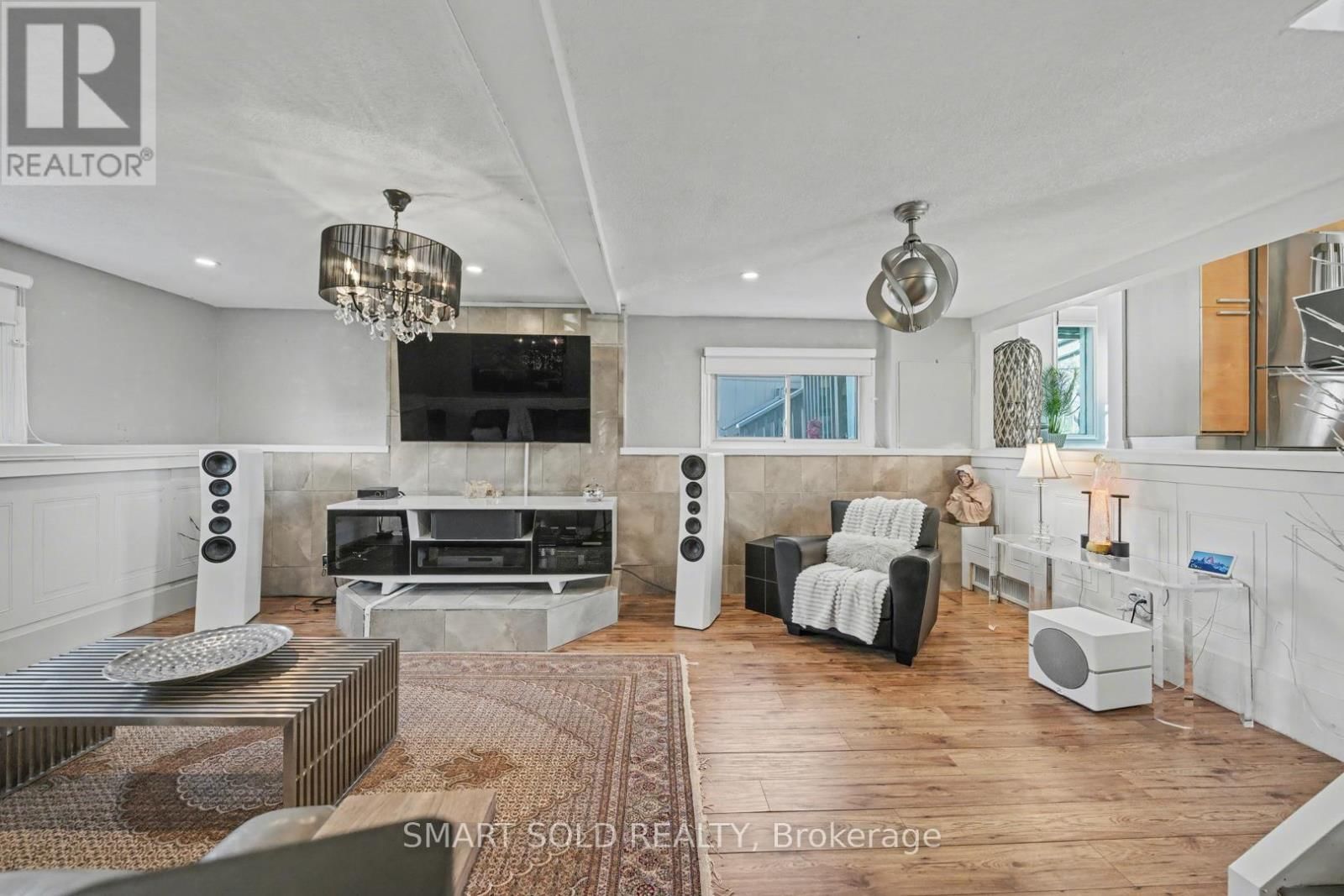 210 PARKVIEW DRIVE Image 35