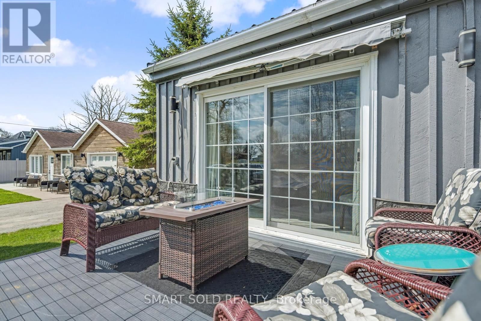 210 PARKVIEW DRIVE Image 4