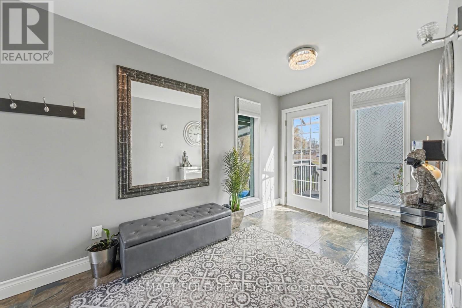 210 PARKVIEW DRIVE Image 5