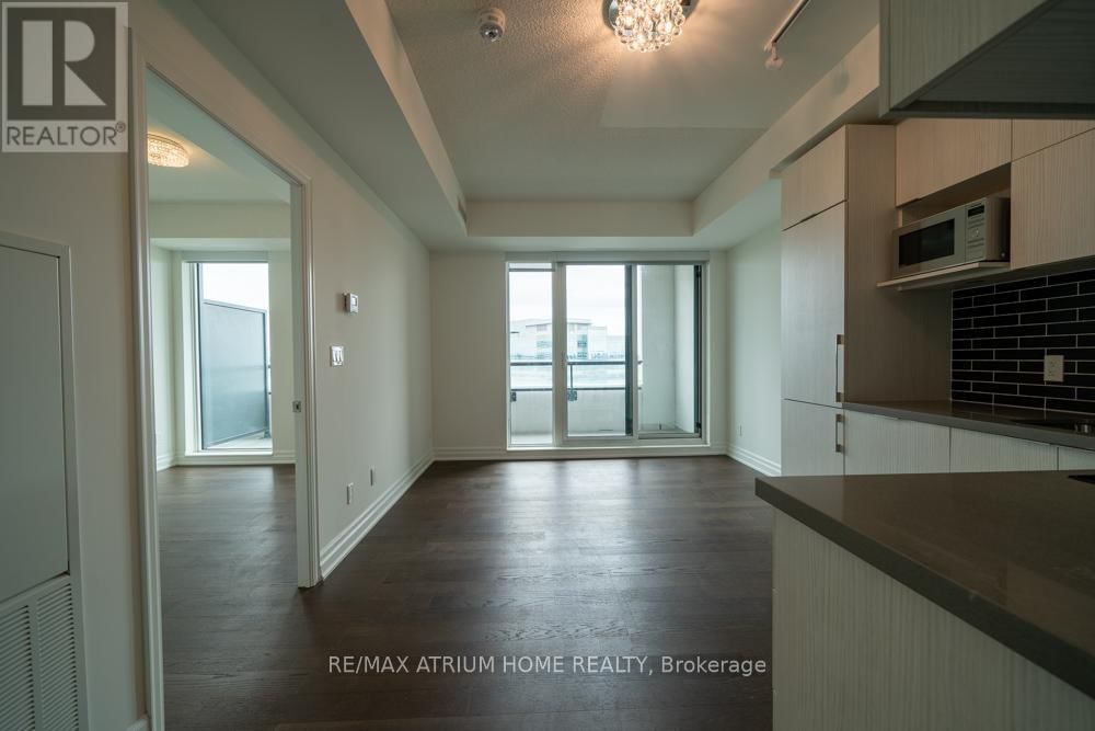 809 - 10 ROUGE VALLEY DRIVE Image 3