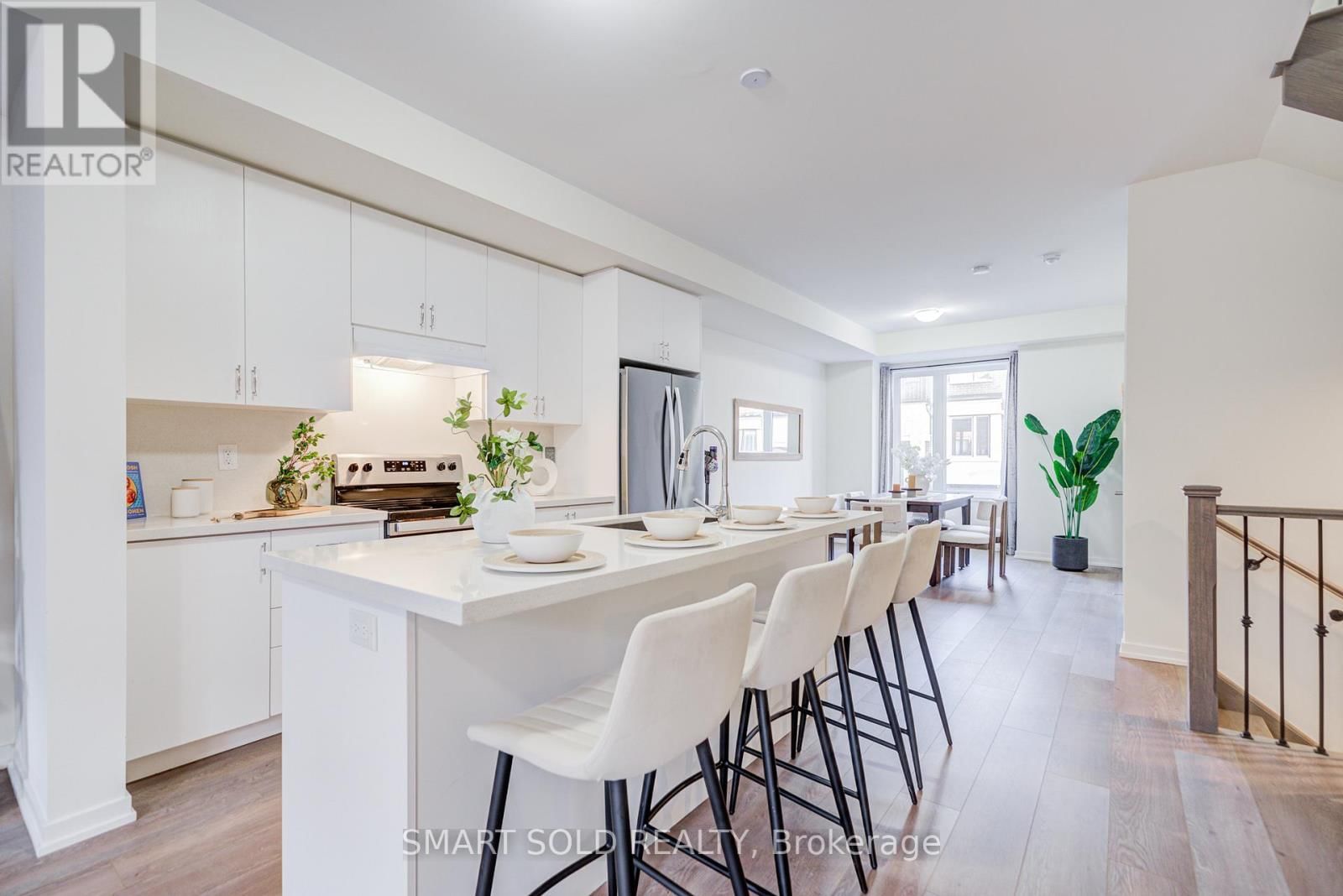 25 ORIGIN WAY Image 13