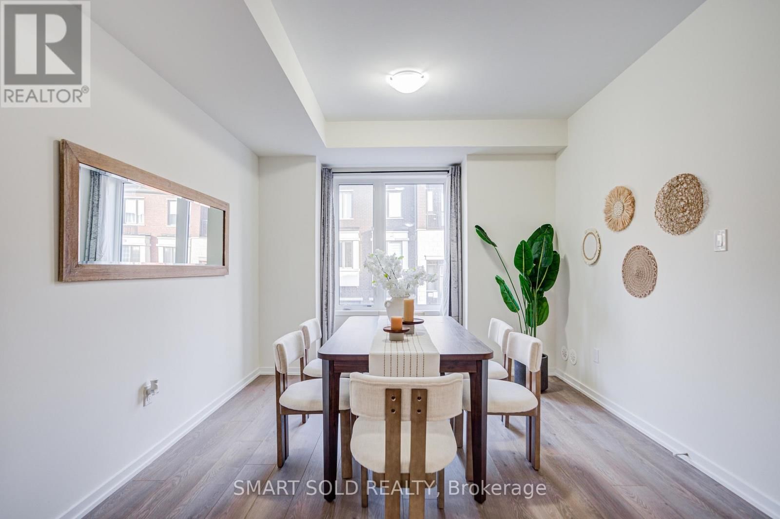 25 ORIGIN WAY Image 8