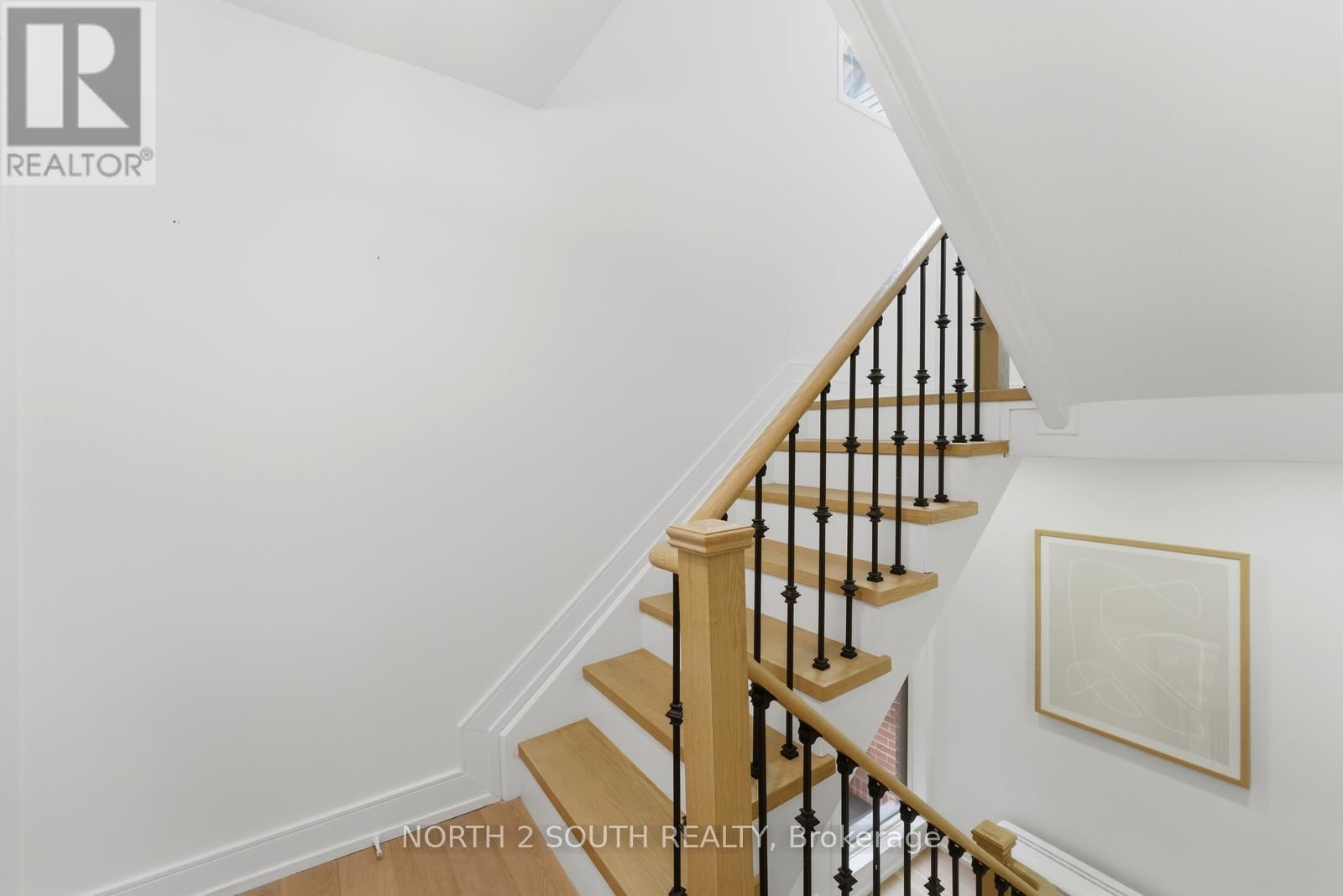 TH 23 - 100 ARBORS LANE Image 27